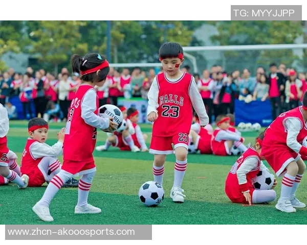 红色激情燃烧的足球梦与青春的追逐之旅 红色激情燃烧的足球梦与青春的追逐之旅